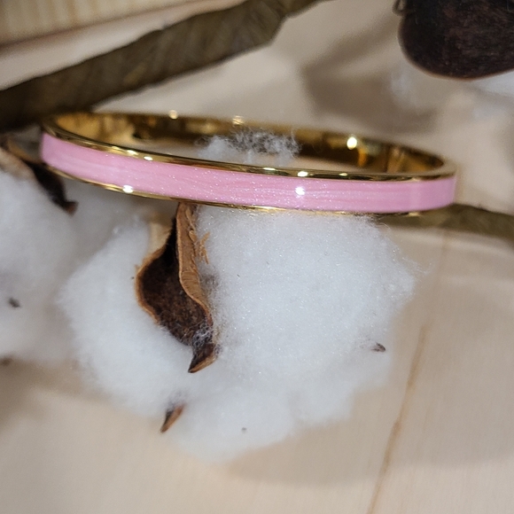 🩷💛NEW🩷💛 PRETTY!! Stainless Steel PINK and GOLD Bangle Bracelet - Picture 14 of 14